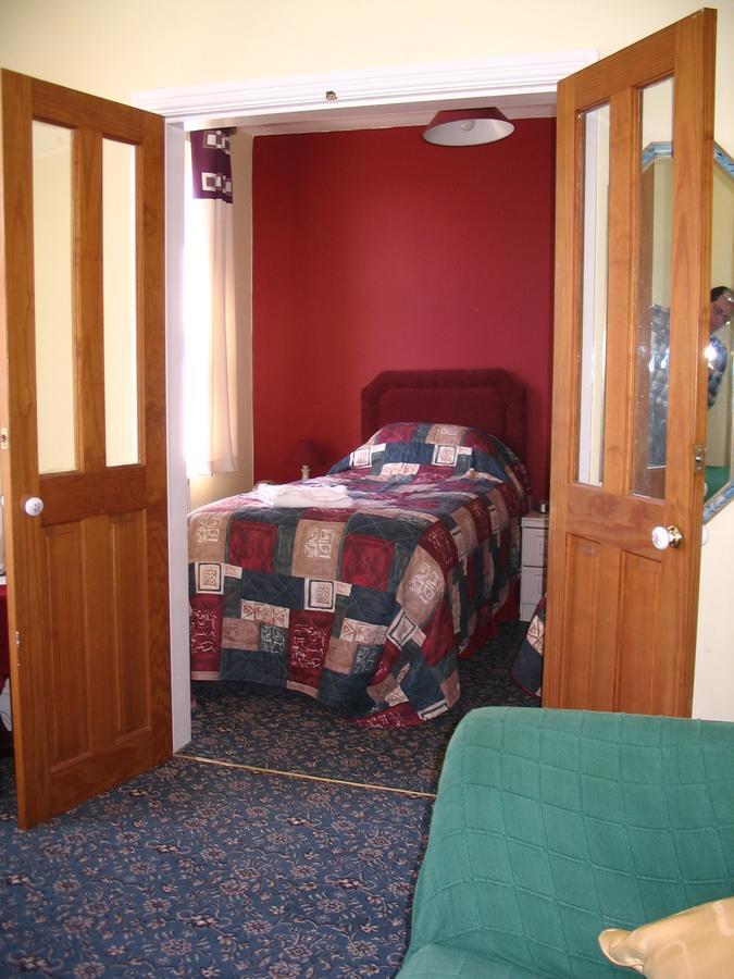 Marine Hotel Criccieth Kültér fotó